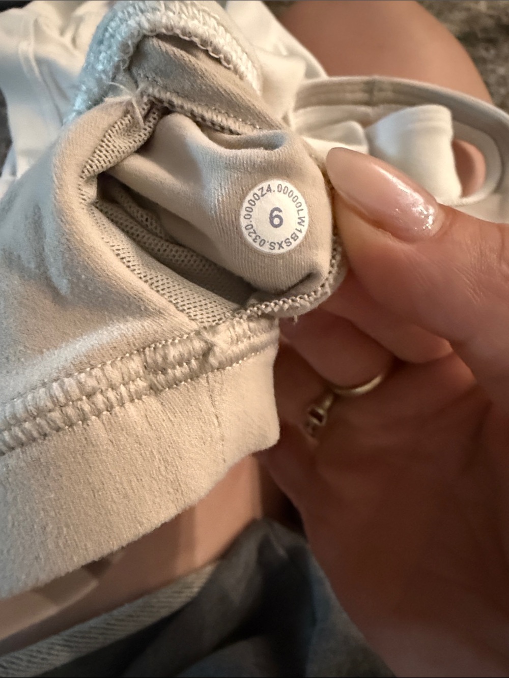 lululemon athletica White Crop Tank Top - Picture 4 of 4